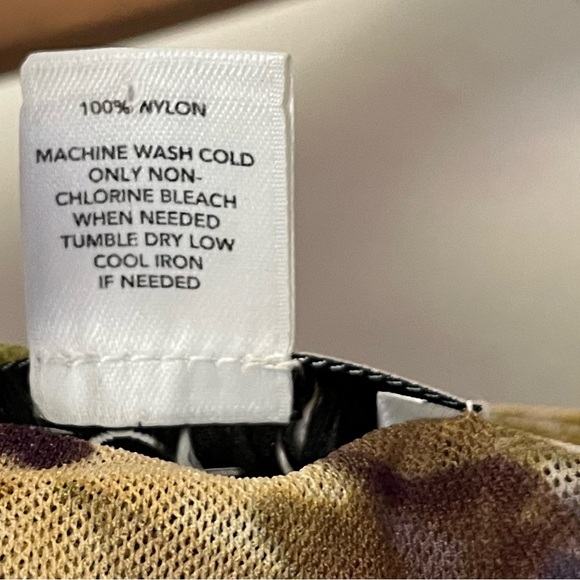 Loft Floral Top NWOT - Picture 5 of 5